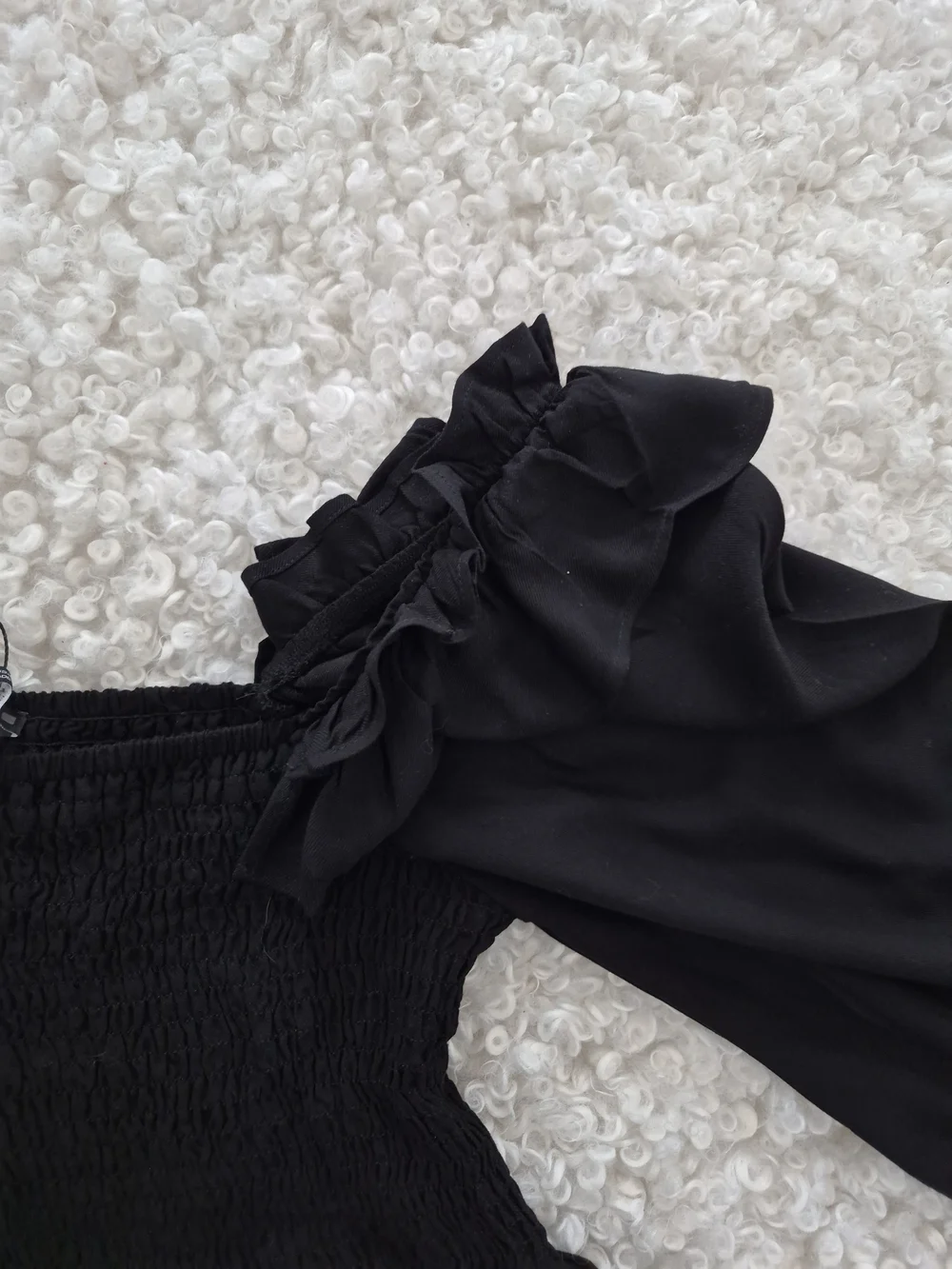 BNWT Zara Smocked Ruffled Puff Sleeve Crop Black Top S Cottagecore Boho Romantic - Picture 8 of 14